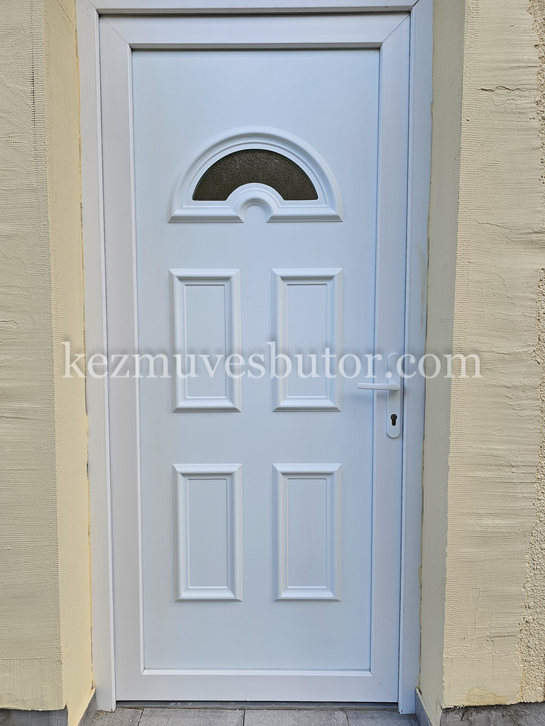 Bejárati ajtó fehér visszajavítva kép Bejárati ajtó fehér visszajavítva