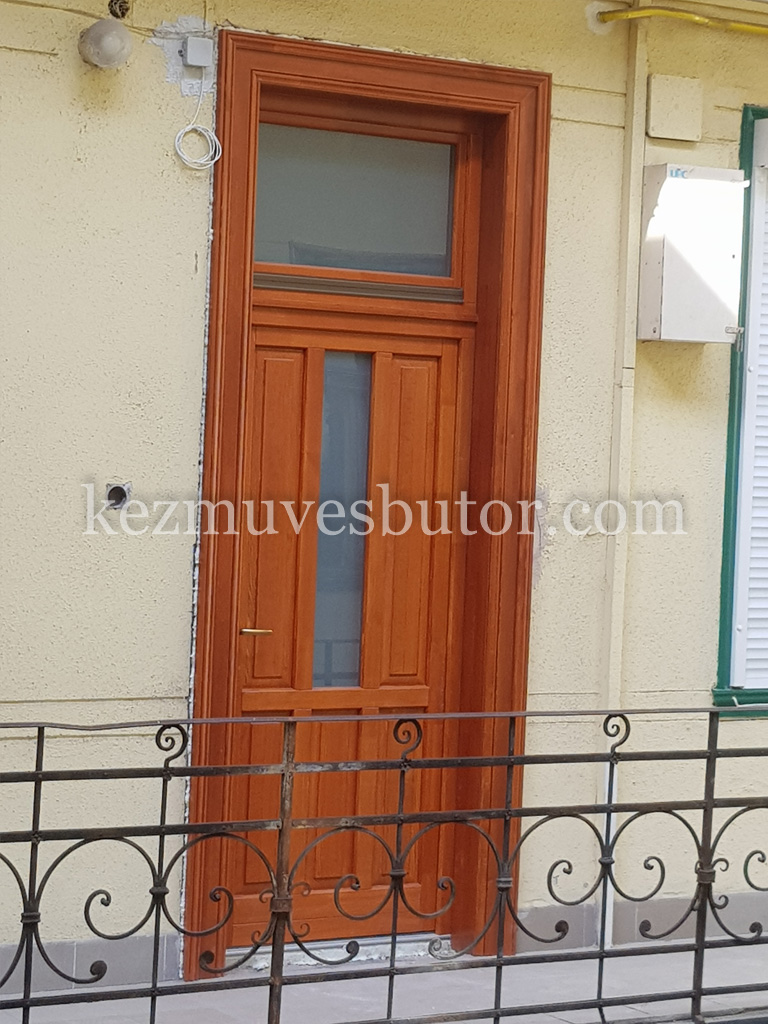 Belvárosi fa bejárati ajtó kép Belvárosi fa bejárati ajtó