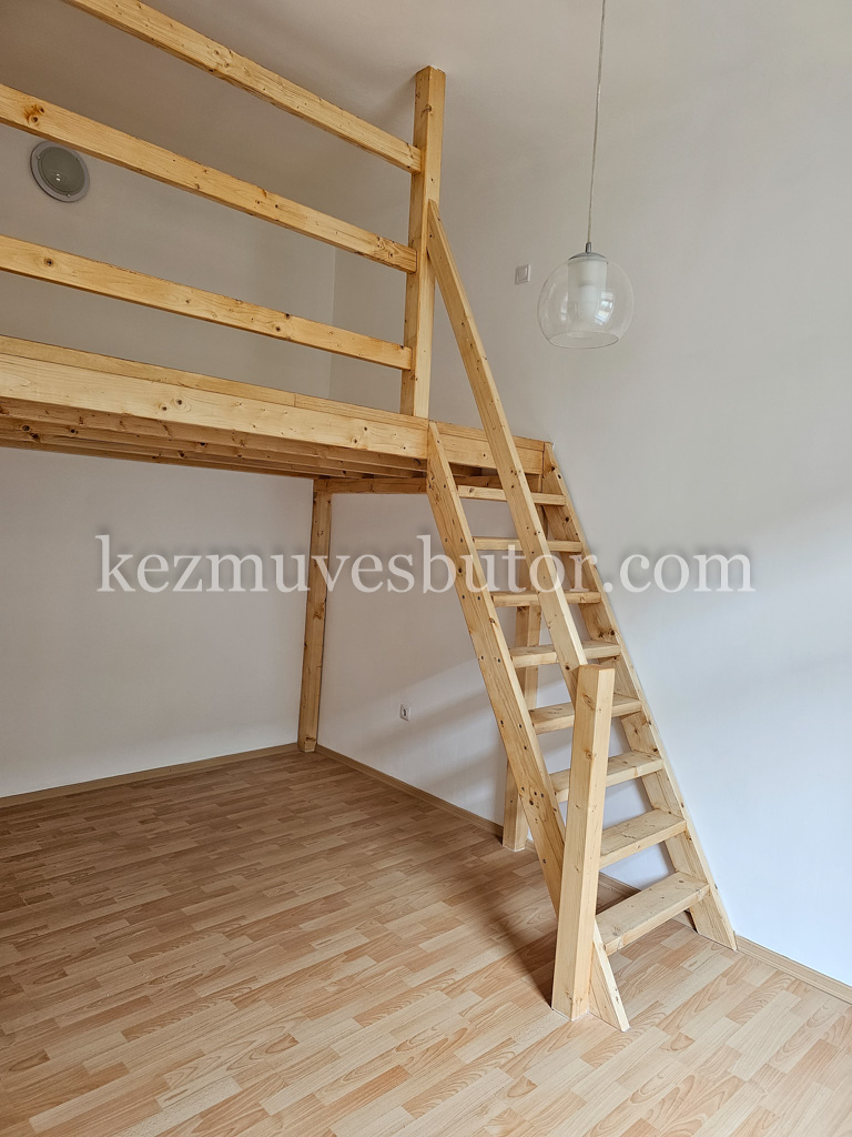 kép Belvárosi galéria korláttal