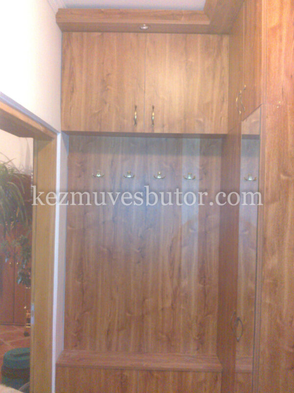 Előszoba szekrény bútorlapból kép Előszoba szekrény bútorlapból