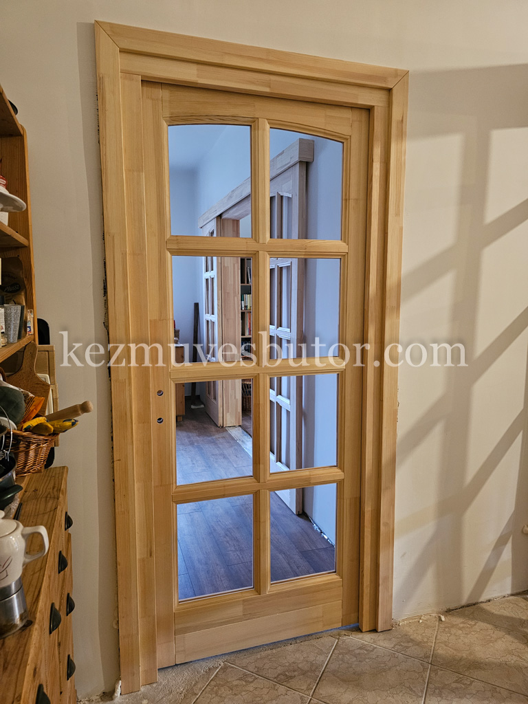 Fa beltéri ajtó egyszárnyú