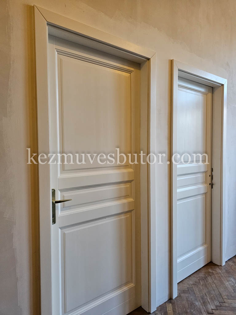 Fa három kazettás beltéri ajtó szobákra Három kazettás fa beltéri ajtó szobákhoz