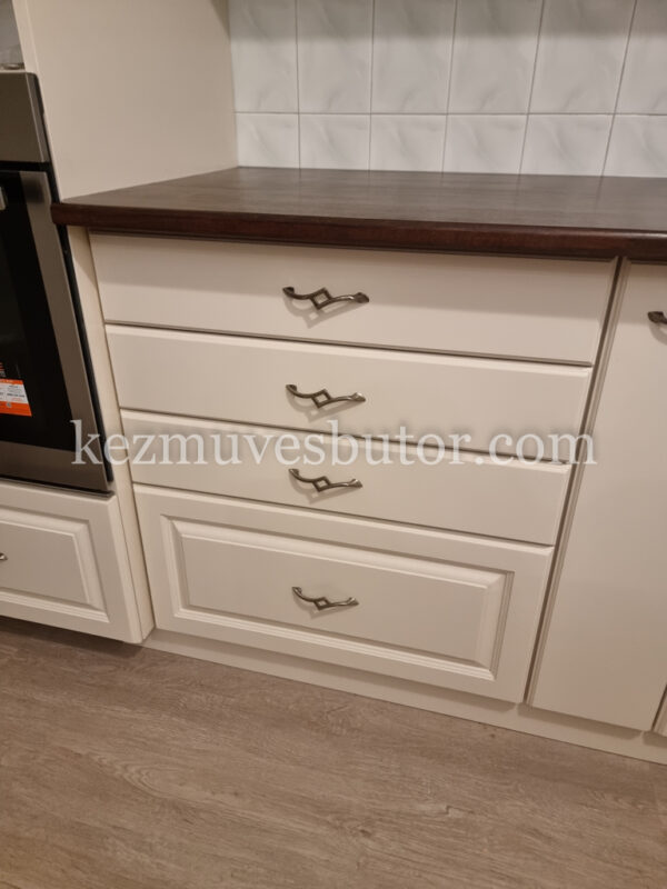 kép Festett konyhabútor fiókos szekrény