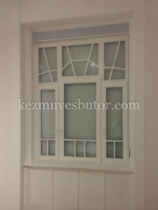 Hőszigetelt fa ablak álosztóval kép Hőszigetelt fa ablak álosztóval