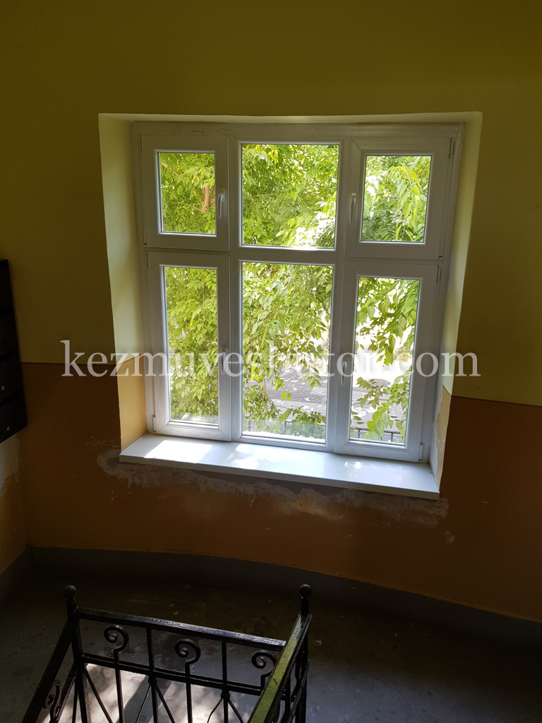 Hőszigetelt műanyag ablak