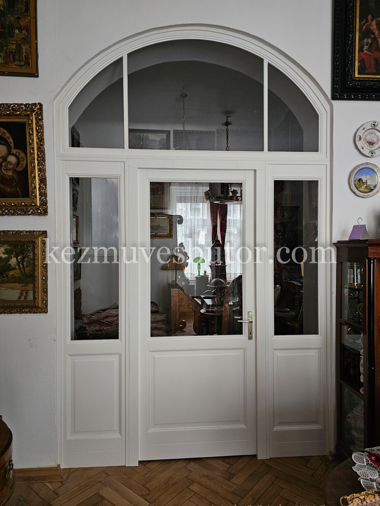 Íves beltéri ajtó fehér kép Íves beltéri ajtó fehér