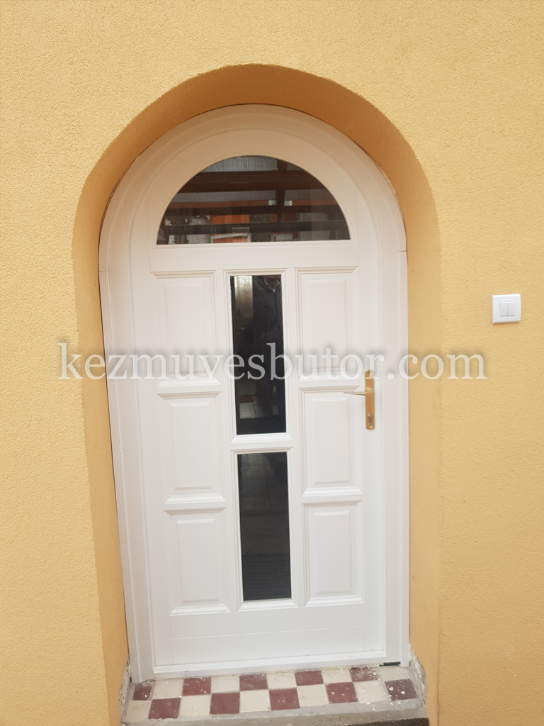 Íves fa bejárati ajtó kép Íves fa bejárati ajtó