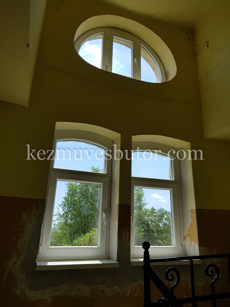 Íves műanyag ablakok