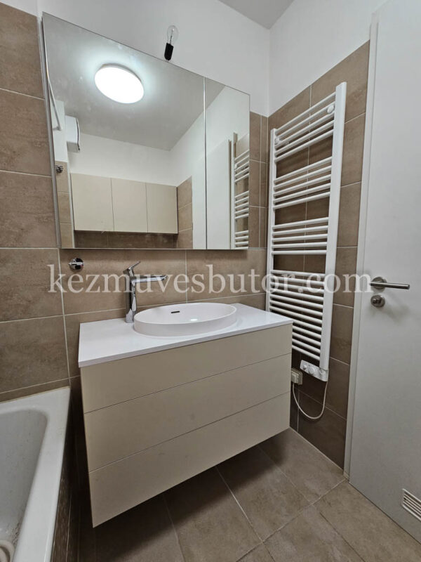 Modern lebegő fürdőszoba szekrény prémium kivitelben Lebegő fürdőszoba szekrény modern dizájnnal