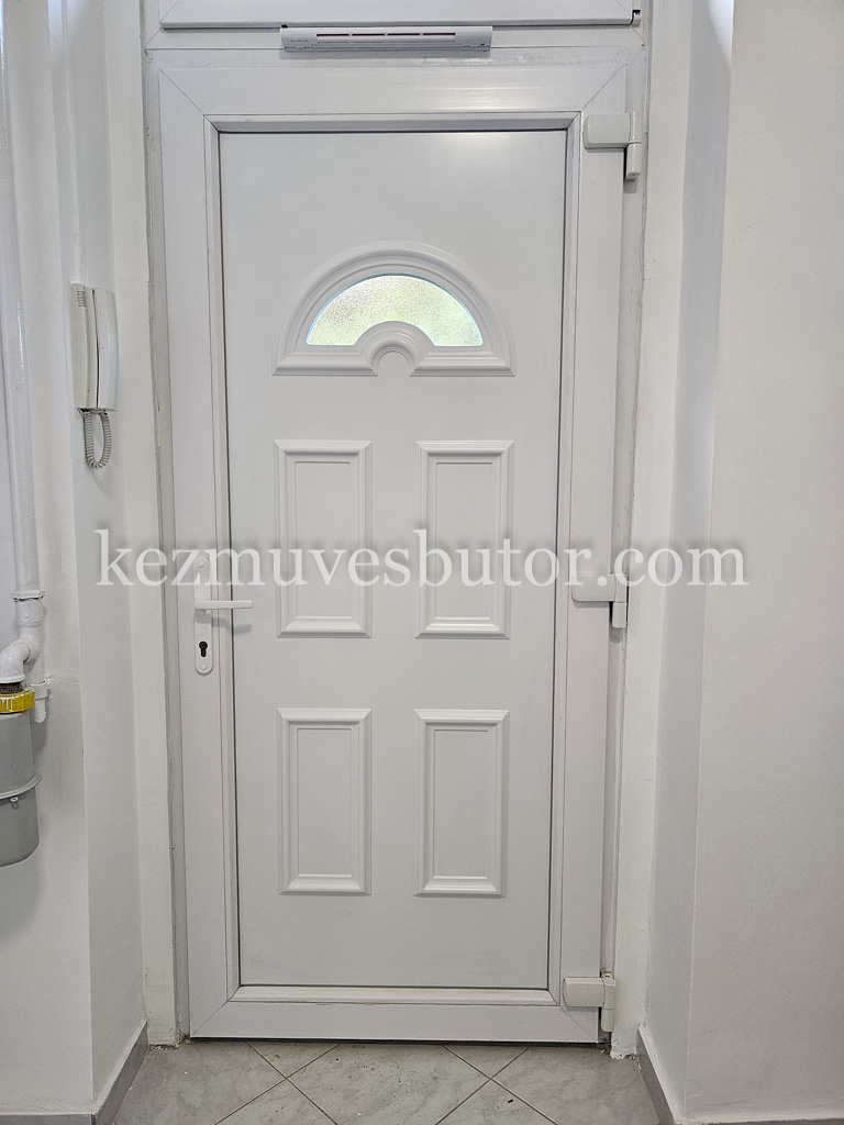 Műanyak ajtó visszajavítva kép Műanyak ajtó visszajavítva