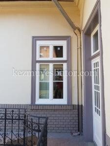 Műemlék ablak kettő színben