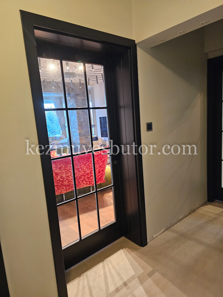 Nappali beltéri ajtó