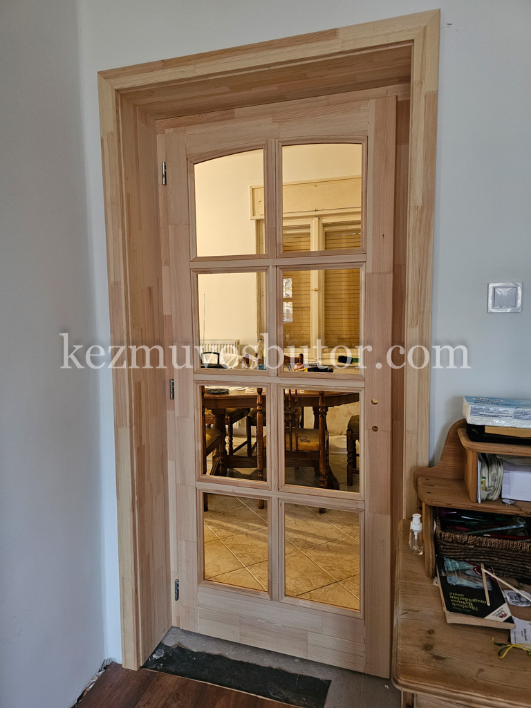 Natúr fa beltéri ajtó