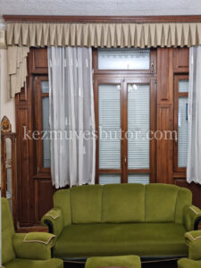 Rusztikus fa erkély ajtó és ablak