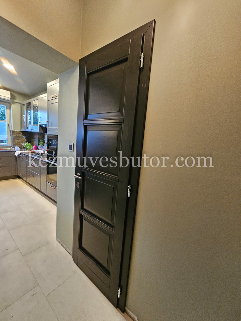 Kamra ajtó spájzhoz Spájz kamra ajtó