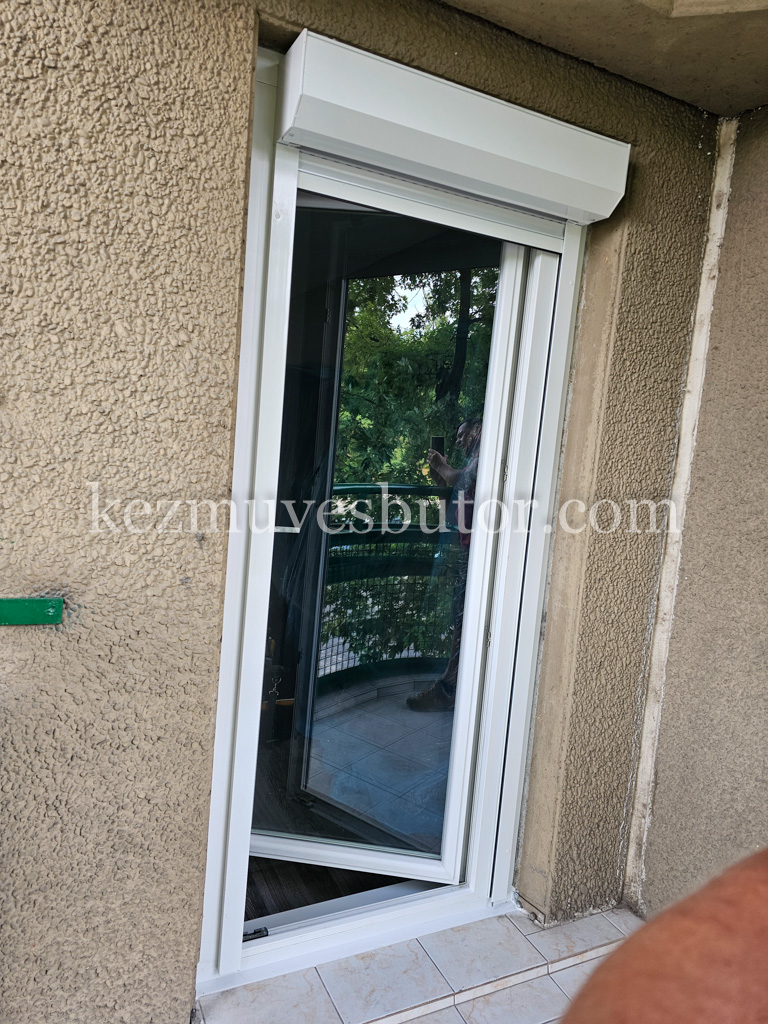 Teraszajtó műanyag redőnnyel Káposztásmegyer