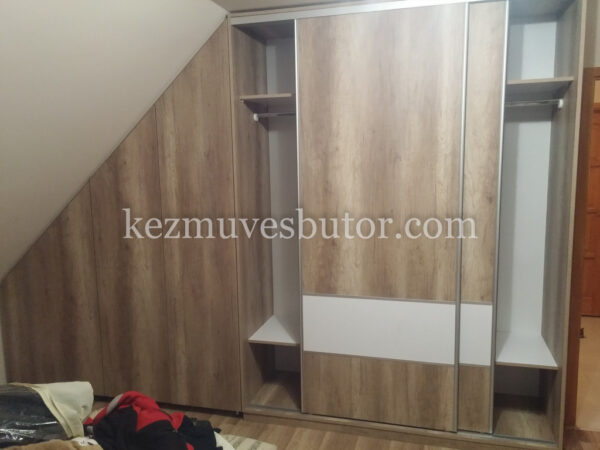 kép Tölgy színű gardrób szekrény