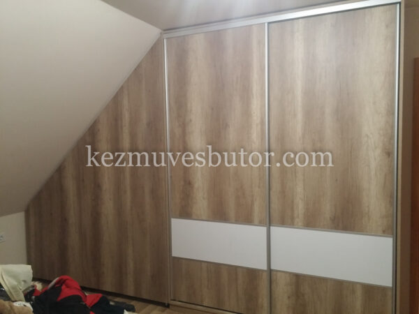 kép Tolóajtós gardróbszekrény