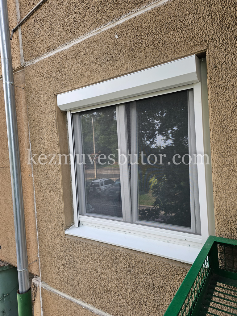 Váltószárnyas műanyag ablak redőnnyel Káposztásmegyer